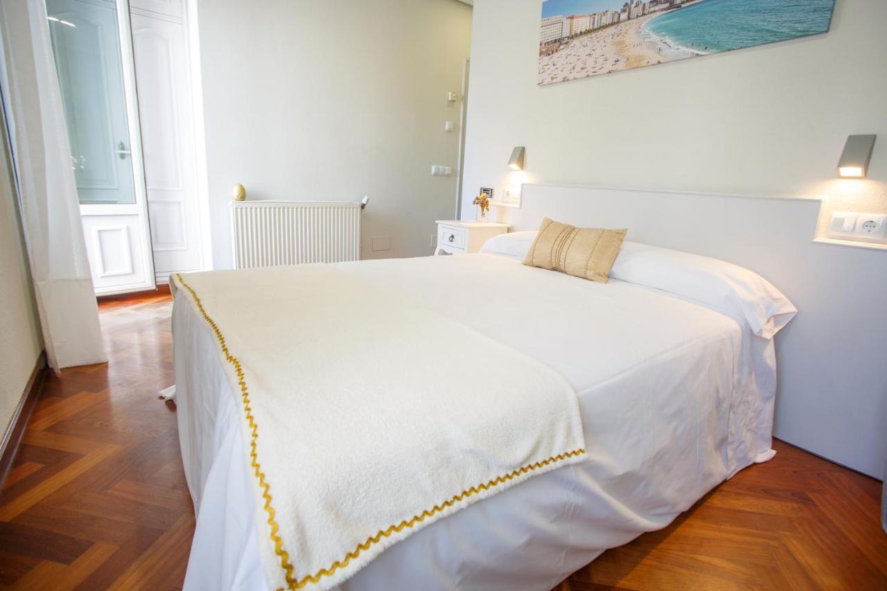Hostal Costآكورونيا المظهر الخارجي الصورة